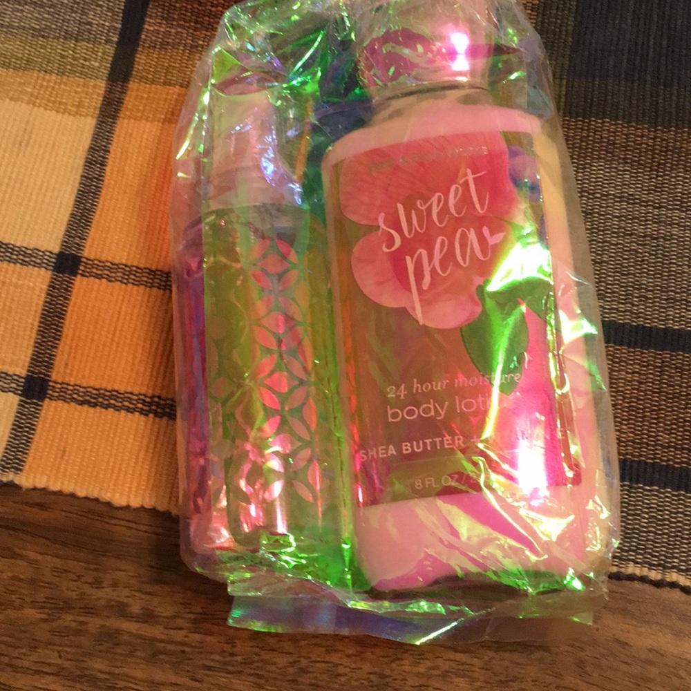 Bath&Body Works Sweet Pea Bundle